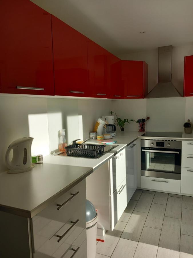 Petit Chalet En Bois Reynes Экстерьер фото